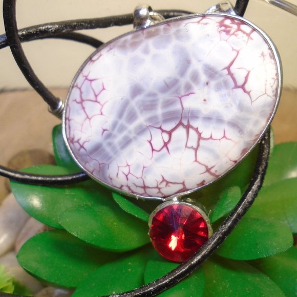 2/$25 Big Beautiful Stone Necklace - Picture 1 of 6